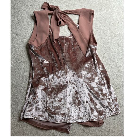 7th Avenue: Crushed Velvet Neutral Dusty Pink Tie Back Blouse - Picture 5 of 7